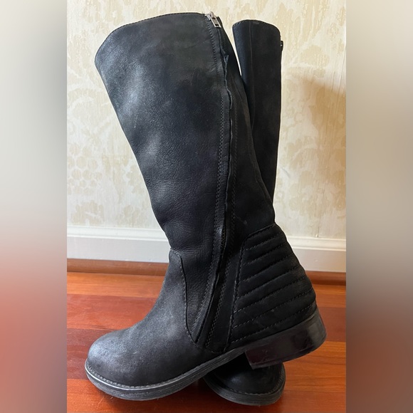 Spinney Tall Boot - Picture 3 of 6